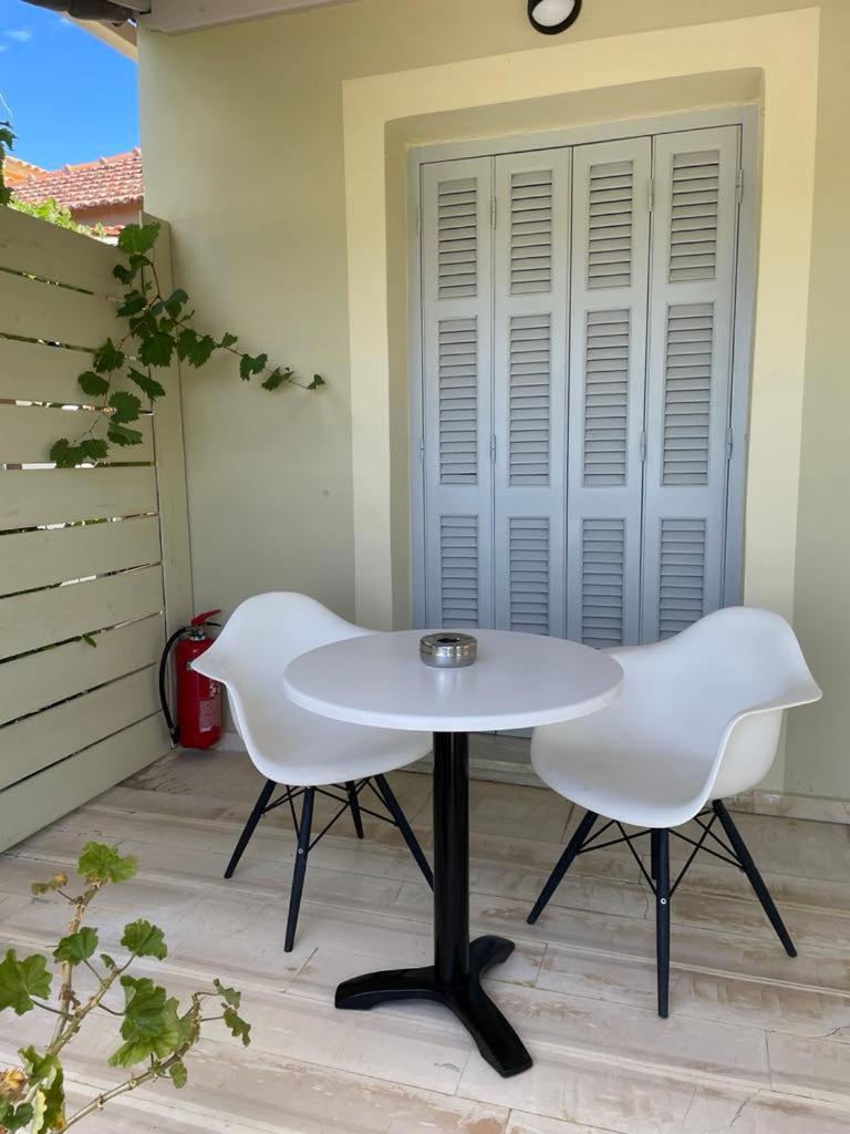 Dada'S Cottage Argyrades Екстериор снимка